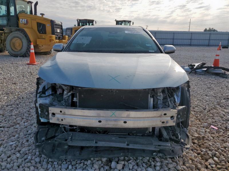 4T1B11HK1JU645814 - 2018 TOYOTA CAMRY L SILVER photo 5