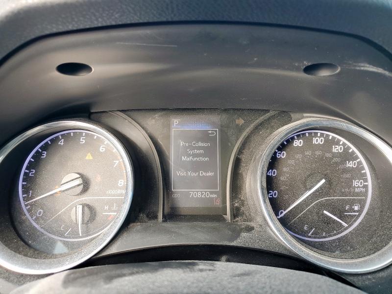 4T1B11HK1JU645814 - 2018 TOYOTA CAMRY L SILVER photo 9