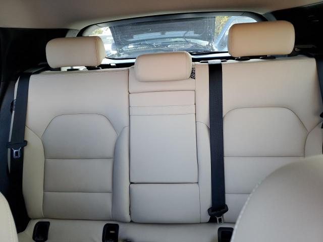 SJKCH5CR4HA027914 - 2017 INFINITI QX30 BASE RED photo 10