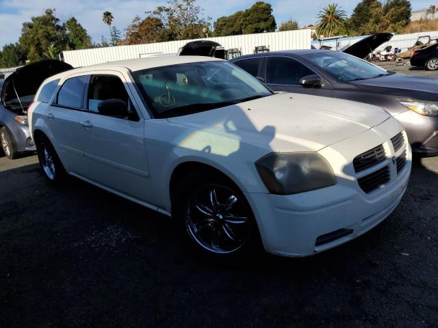 2D4FV48V05H679695 - 2005 DODGE MAGNUM SXT WHITE photo 4