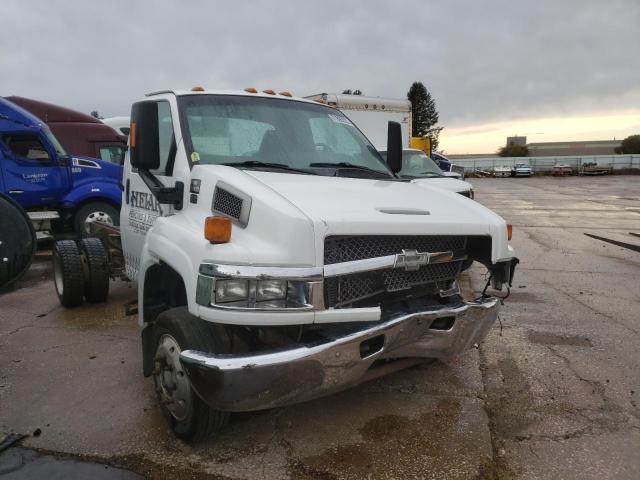 1GBE4C12X7F409890 - 2007 CHEVROLET C4500 C4C042 WHITE photo 4