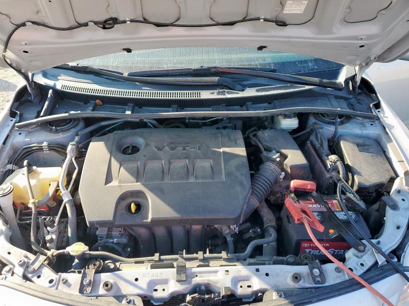 2T1BU4EE0DC943655 - 2013 TOYOTA COROLLA BASE Silber Foto 11