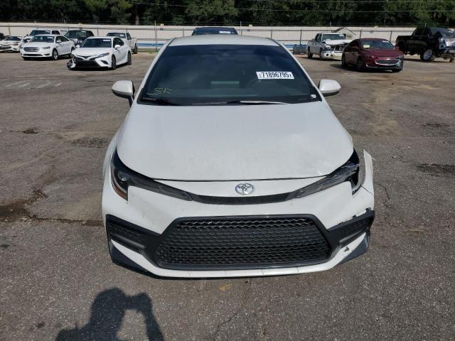 5YFS4MCE5NP134883 - 2022 TOYOTA COROLLA SE თეთრი ფოტო 5