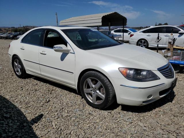 JH4KB16698C000785 - 2008 ACURA RL WHITE photo 4