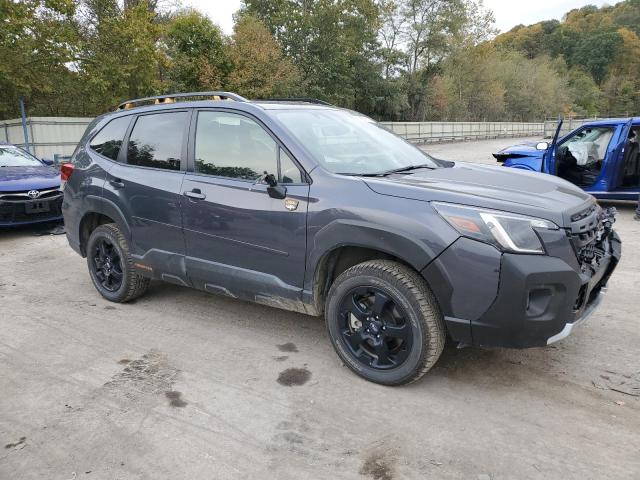 JF2SKAMC3PH455631 - 2023 SUBARU FORESTER WILDERNESS GRAY photo 4