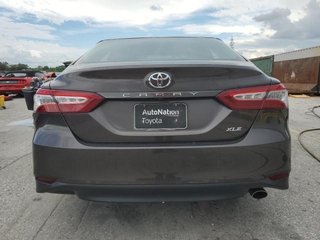 4T1B11HKXJU028847 - 2018 TOYOTA CAMRY L CHARCOAL photo 6