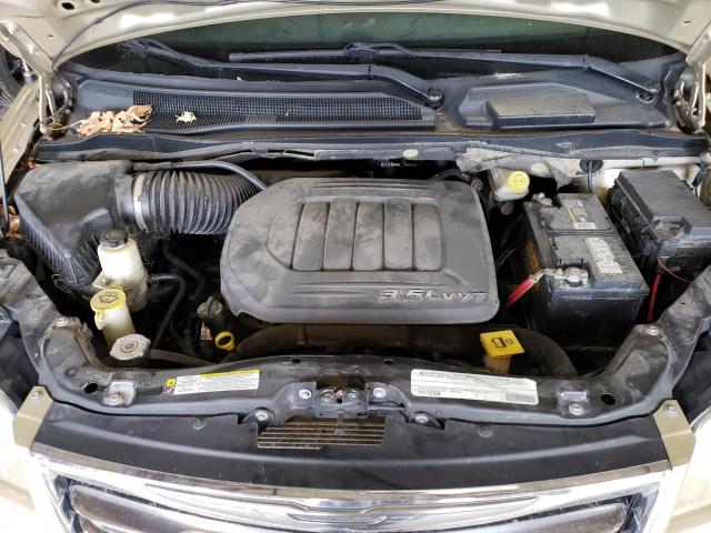 2A4RR8DG1BR703001 - 2011 CHRYSLER TOWN & COU TOURING L GOLD photo 12