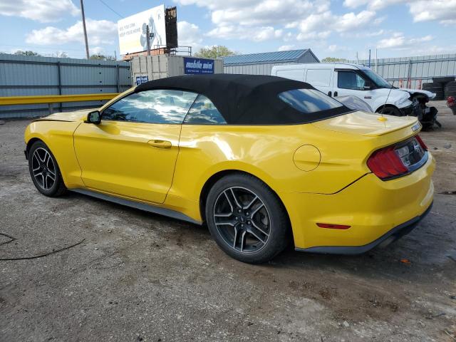 1FATP8UH4J5117792 - 2018 FORD MUSTANG YELLOW photo 2