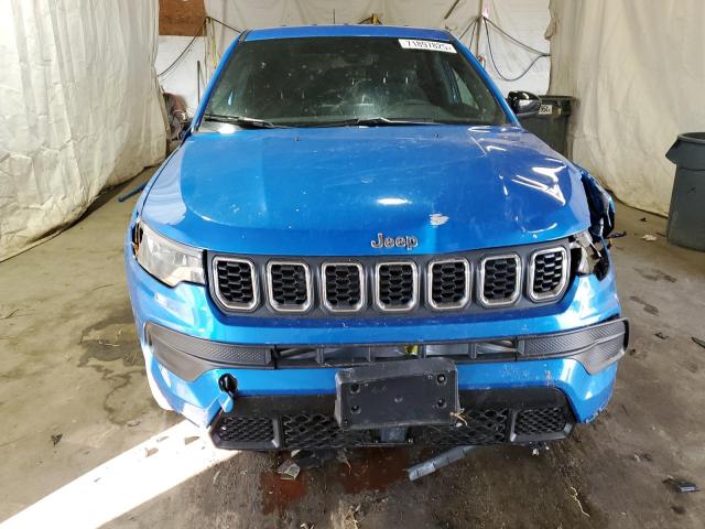 3C4NJDANXRT121901 - 2024 JEEP COMPASS SPORT Blau Foto 5