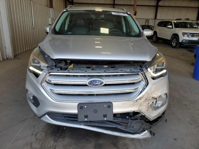 1FMCU9J95JUA15800 - 2018 FORD ESCAPE TITANIUM Silber Foto 5
