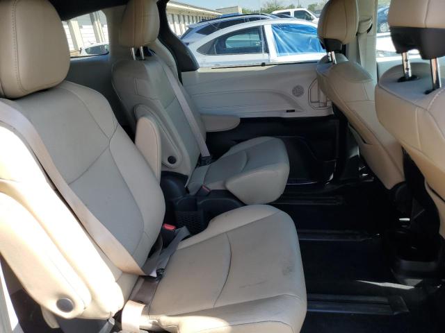 5TDYSKFC2PS083903 - 2023 TOYOTA SIENNA XLE BLACK photo 11