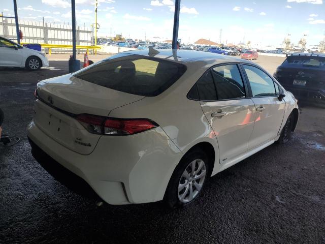 JTDBDMHE0RJ010233 - 2024 TOYOTA COROLLA LE WHITE photo 3