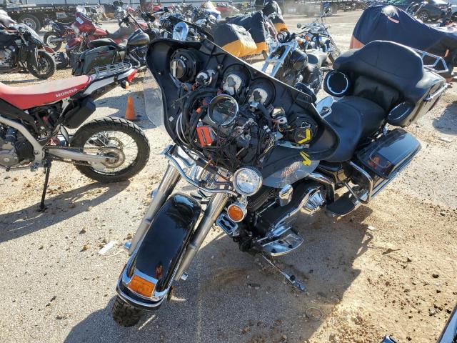 1HD1FCW1X6Y661158 - 2006 HARLEY-DAVIDSON FLHTCUI 黑色 照片 10