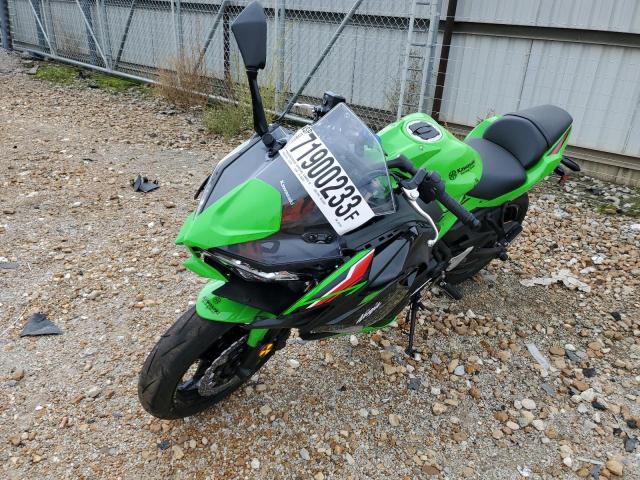 ML5EXER18PDAB1138 - 2023 KAWASAKI EX650 R GREEN photo 2