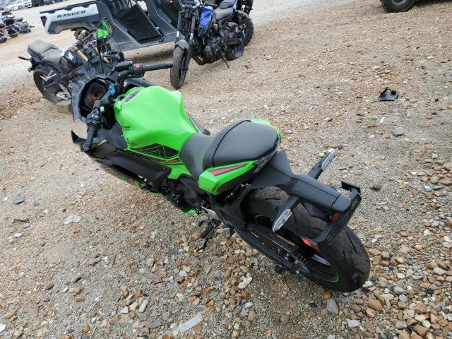 ML5EXER18PDAB1138 - 2023 KAWASAKI EX650 R GREEN photo 3