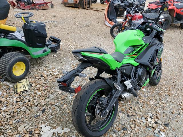 ML5EXER18PDAB1138 - 2023 KAWASAKI EX650 R GREEN photo 4