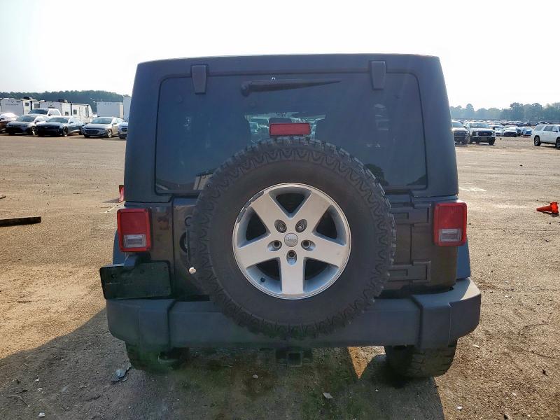 1C4HJWDG4DL547030 - 2013 JEEP WRANGLER U SPORT Siyah fotoğraf 6