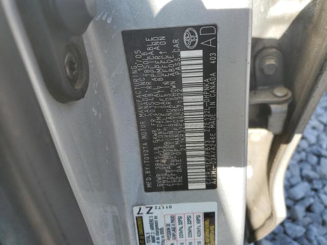2T1KR32E46C571322 - 2006 TOYOTA COROLLA MA XR SILVER photo 12