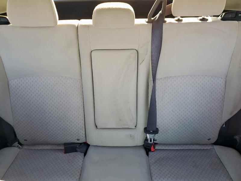 JA4AP3AU7HZ004244 - 2017 MITSUBISHI OUTLANDER ES WHITE photo 10