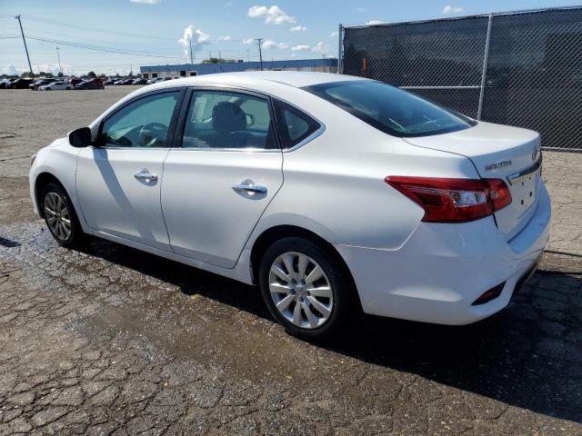 3N1AB7AP6JY282965 - 2018 NISSAN SENTRA S 白色 照片 2