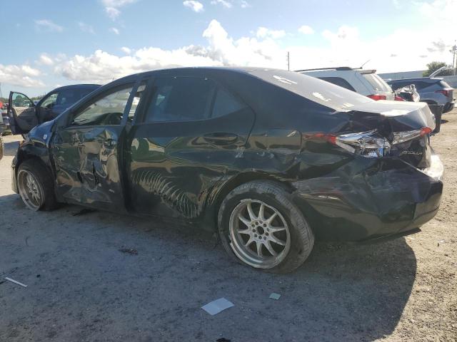5YFBURHEXJP836519 - 2018 TOYOTA COROLLA L BLACK photo 2
