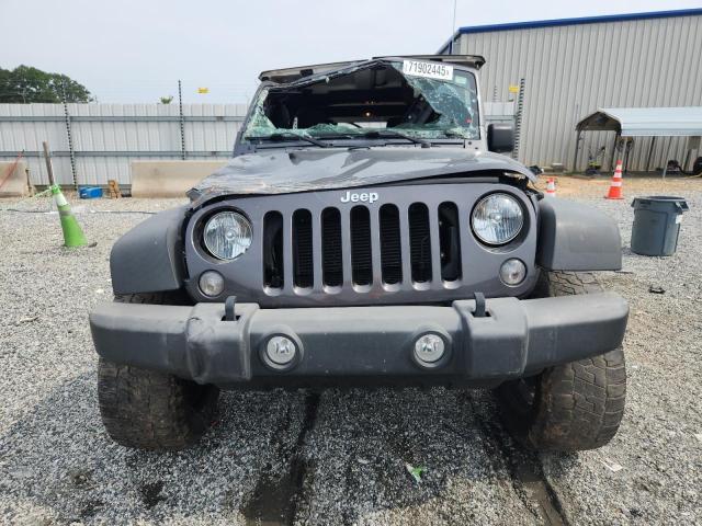 1C4BJWDG8JL820231 - 2018 JEEP WRANGLER U SPORT GRAY photo 5