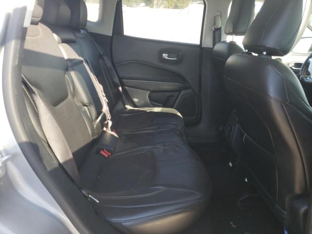 3C4NJCBB7JT503287 - 2018 JEEP COMPASS LATITUDE 银色 照片 11