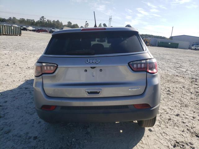 3C4NJCBB7JT503287 - 2018 JEEP COMPASS LATITUDE 银色 照片 6