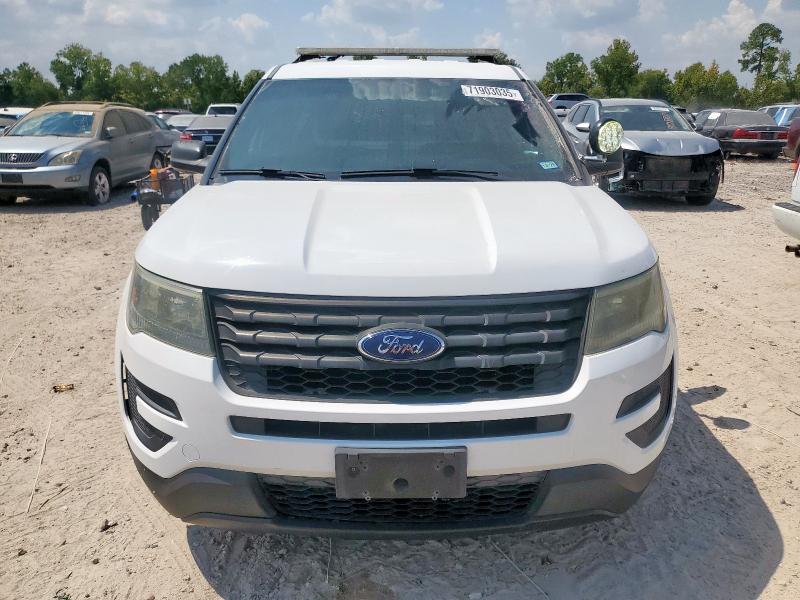 1FM5K8AR8HGB55518 - 2017 FORD EXPLORER POLICE INTERCEPTOR WHITE photo 5