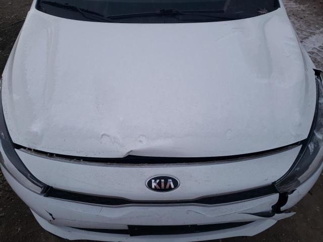 3KPA24AB4KE206096 - 2019 KIA RIO S WHITE photo 11