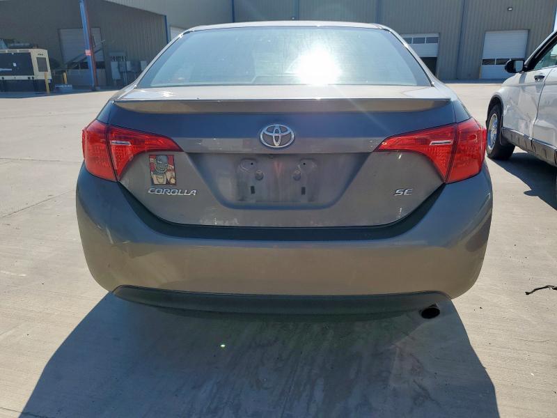 5YFBURHE2KP863084 - 2019 TOYOTA COROLLA L CHARCOAL photo 6