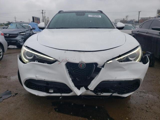 ZASFAKNN6J7B98803 - 2018 ALFA ROMEO STELVIO TI SPORT WHITE photo 5