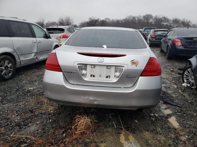 1HGCM56137A046930 - 2007 HONDA ACCORD VALUE SILVER photo 6