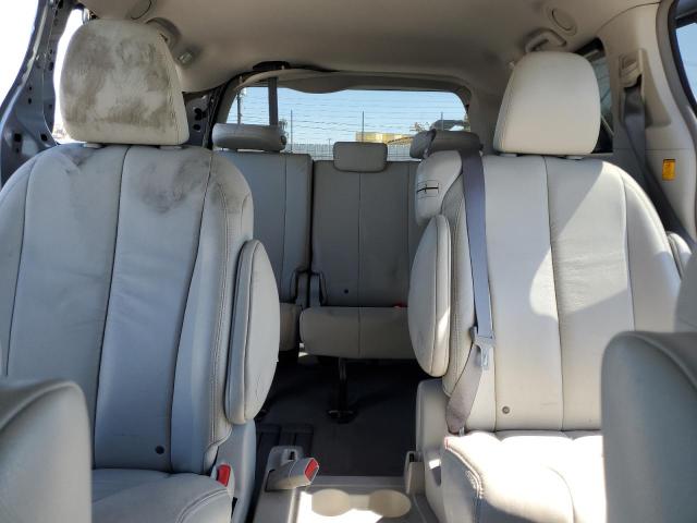 5TDYK3DC7CS183532 - 2012 TOYOTA SIENNA XLE SILVER photo 10