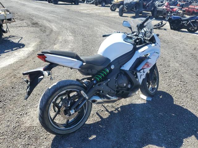 JKAEXEE1XFDA19895 - 2015 KAWASAKI EX650 E WHITE photo 4