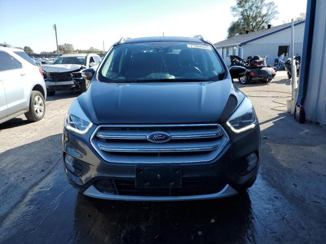 1FMCU9J96JUA14946 - 2018 FORD ESCAPE TITANIUM GRAY photo 5