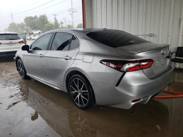 4T1G11AK3PU785467 - 2023 TOYOTA CAMRY SE NIGHT SHADE SILVER photo 2