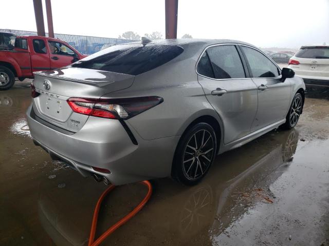 4T1G11AK3PU785467 - 2023 TOYOTA CAMRY SE NIGHT SHADE SILVER photo 3