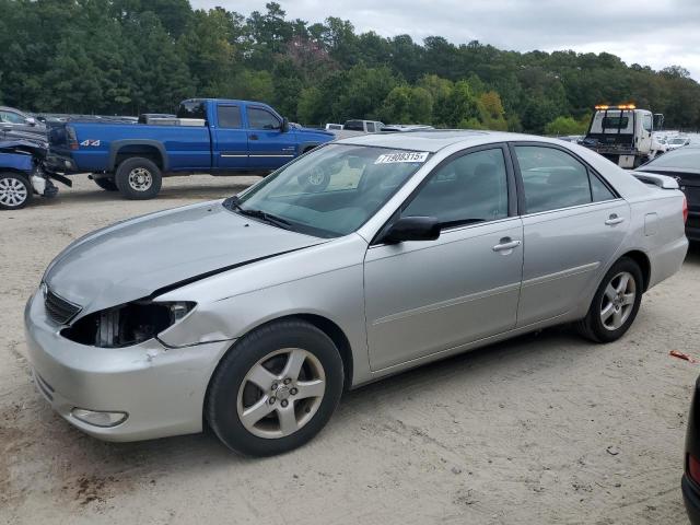 2004 TOYOTA CAMRY SE, 