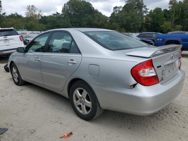 4T1BA32K34U504655 - 2004 TOYOTA CAMRY SE 银色 照片 2