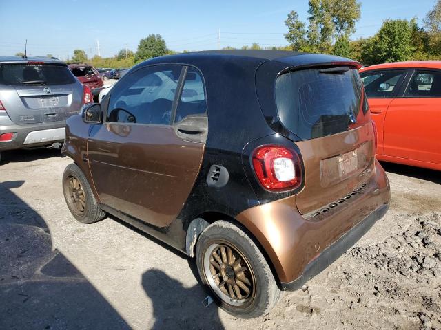 WMEFJ5DA9GK060432 - 2016 SMART FORTWO ORANGE photo 2