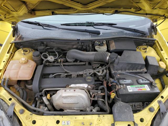 3FAFP31334R104641 - 2004 FORD FOCUS ZX3 YELLOW photo 11