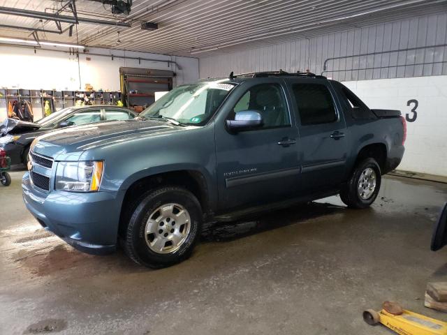 3GNTKEE70CG141829 - 2012 CHEVROLET AVALANCHE LS BLUE photo 1