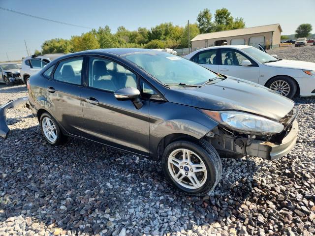 3FADP4BJ9KM111775 - 2019 FORD FIESTA SE 灰色 照片 4