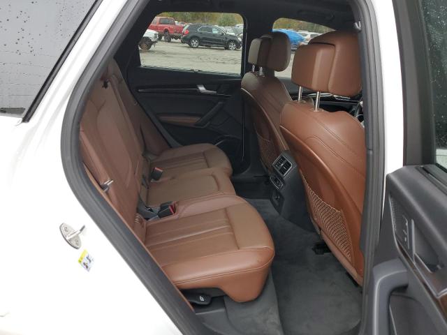 WA1CNAFY3J2215907 - 2018 AUDI Q5 PRESTIGE WHITE photo 11