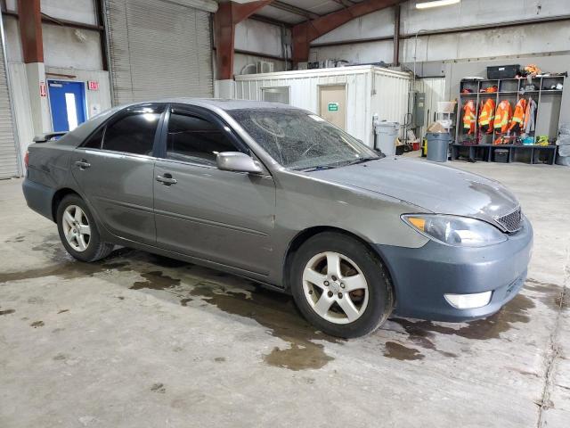 4T1BE32KX5U521507 - 2005 TOYOTA CAMRY LE GRAY photo 4