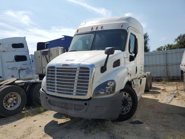 3AKJGHDV1JSJW5363 - 2018 FREIGHTLINER CASCADIA 1 白色 照片 2