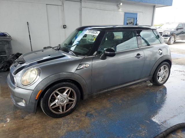 2010 MINI COOPER S, 