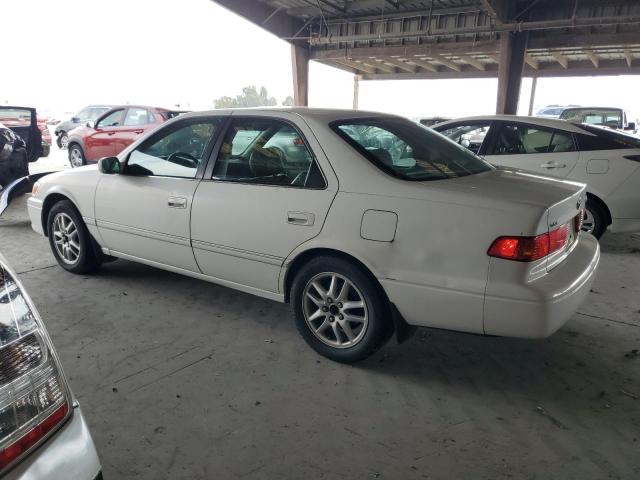 4T1BF28K31U967670 - 2001 TOYOTA CAMRY LE 白色 照片 2