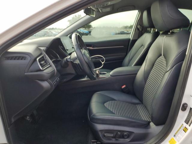 4T1G11AK3PU755434 - 2023 TOYOTA CAMRY SE NIGHT SHADE WHITE photo 7